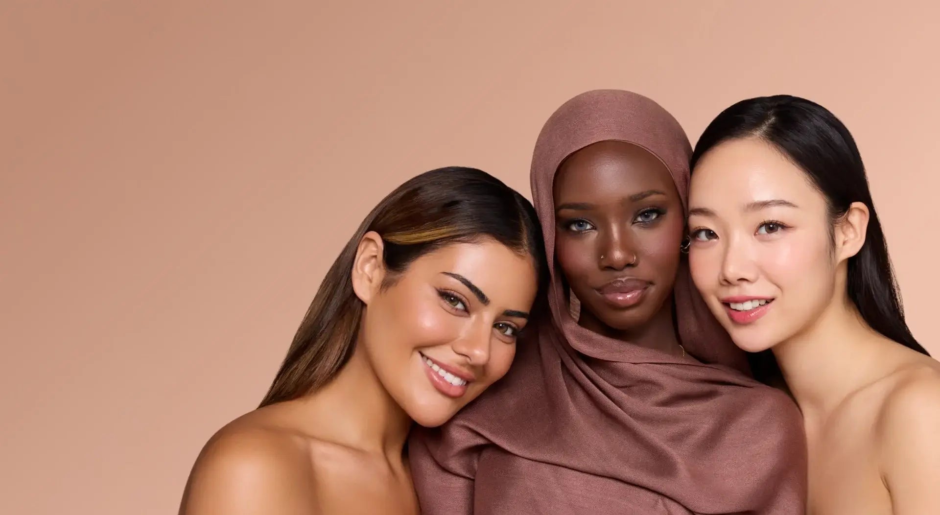 Choose colored contact lenses based on your skin tone
